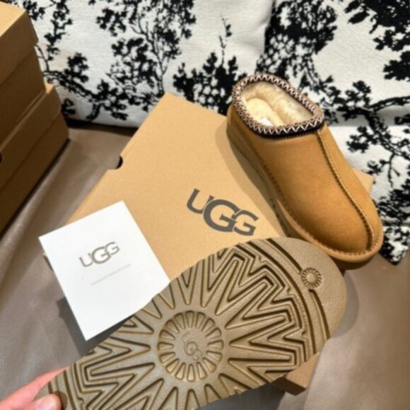 New UGG Tasman Slipper Chestnut - Picture 6 of 6